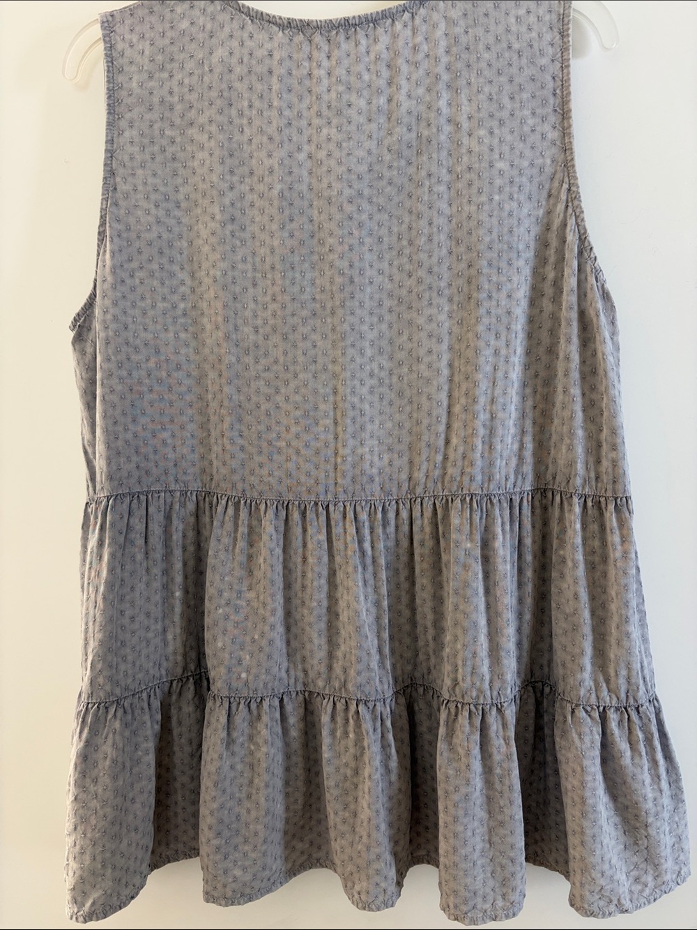 Easel Sleeveless Tiered Lace-Trim Top - Picture 2 of 5
